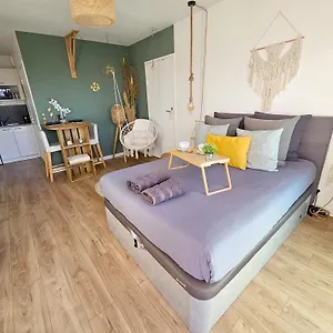 Appartement 107 Paisible Et Unique Avec Terrasse Sur Vue Piscine